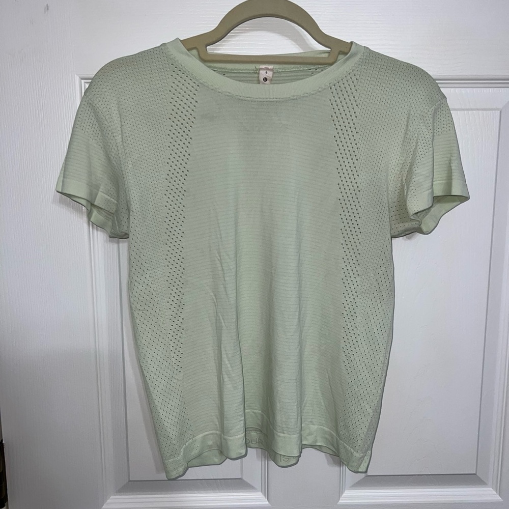 Lululemon Athletica Light Green Short Sleeve Tee